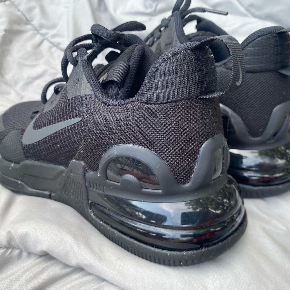 Nike Black Air Max Athletic Shoes